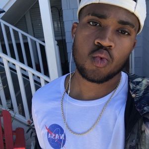 Meet your Posher, Ralo